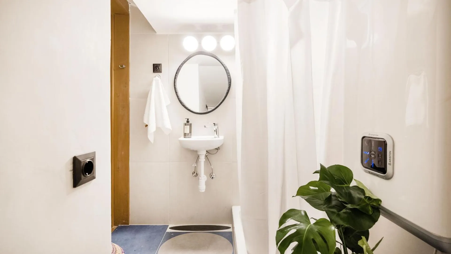 Spacious Wellness Retreat By Dohany Synagogue Budapeszt 0*,  Węgry